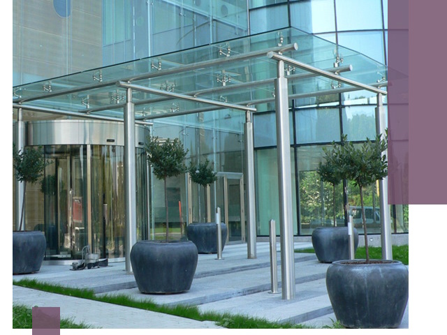 Навесы из стекла на заказ в Ишимбае — монтаж и установка