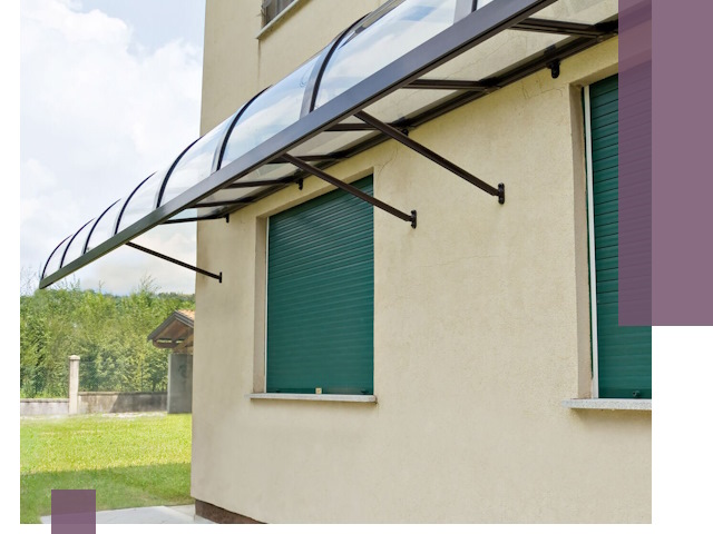 Козырьки над окнами в Ишимбае — изготовление и монтаж по выгоде